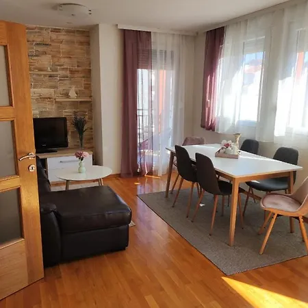 Private Noemi Apartamento